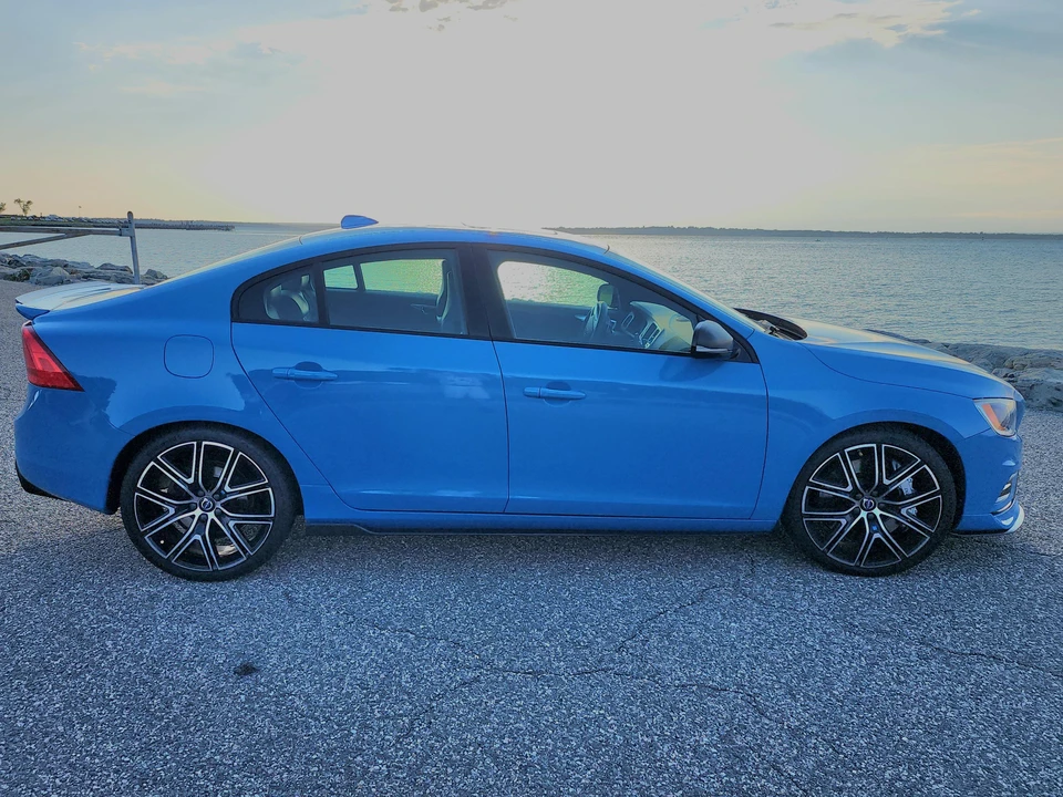 2018 Volvo S60 2nd Gen - Image 13 of 31