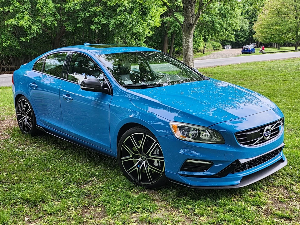2018 Volvo S60 2nd Gen - Image 14 of 31