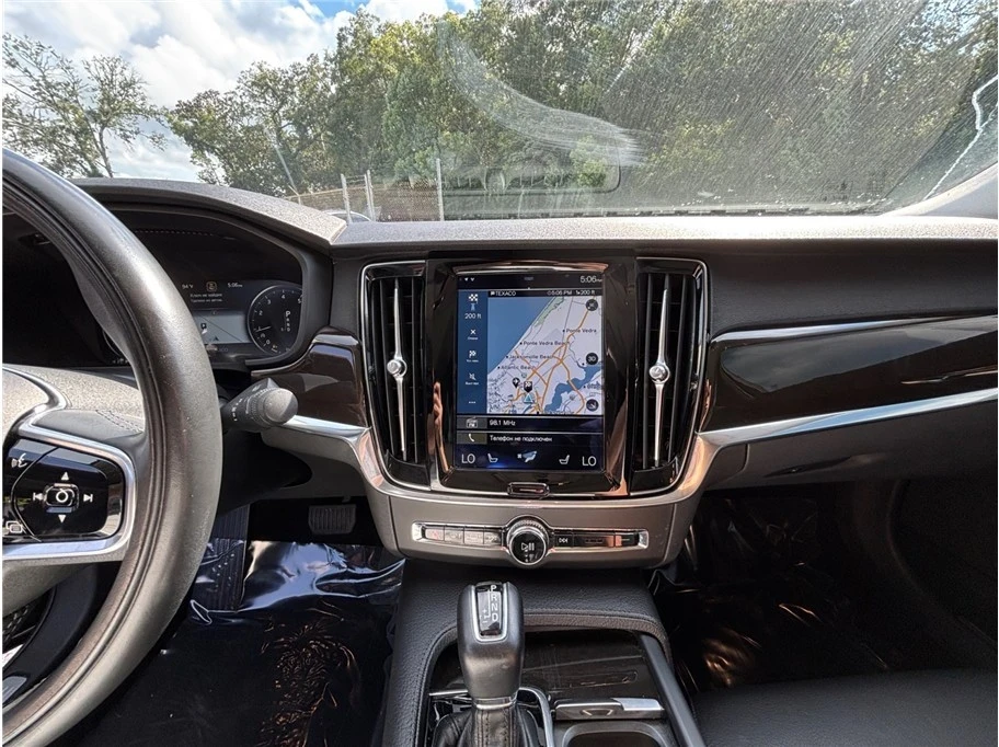 2018 Volvo S90 - Image 11 of 21