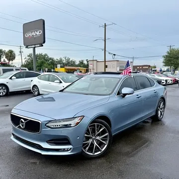 2018 Volvo S90 Momentum