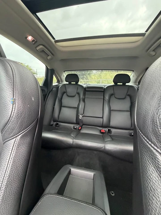2018 Volvo S90 - Image 8 of 9