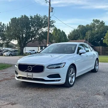 2018 Volvo S90 T5 Momentum 4dr Sedan
