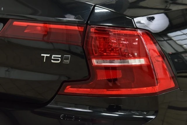 2018 Volvo S90 - Image 18 of 21