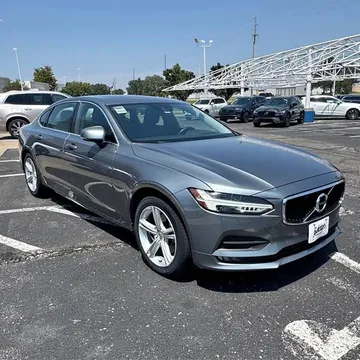 2018 Volvo S90 T5 Momentum