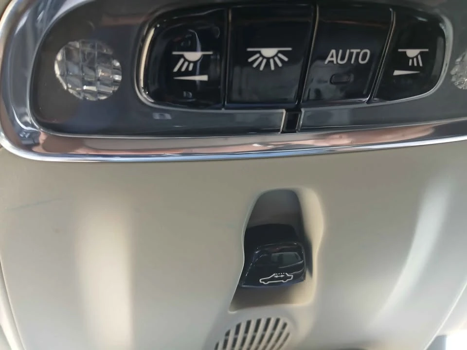 2018 Volvo S90 - Image 12 of 19