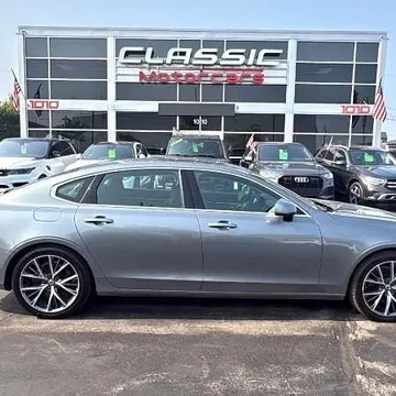 2018 Volvo S90 T5 Momentum Sedan 4D