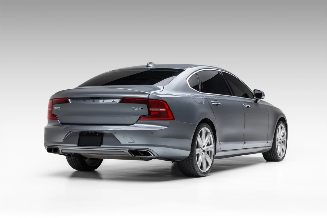 2018 Volvo S90 - Image 14 of 31