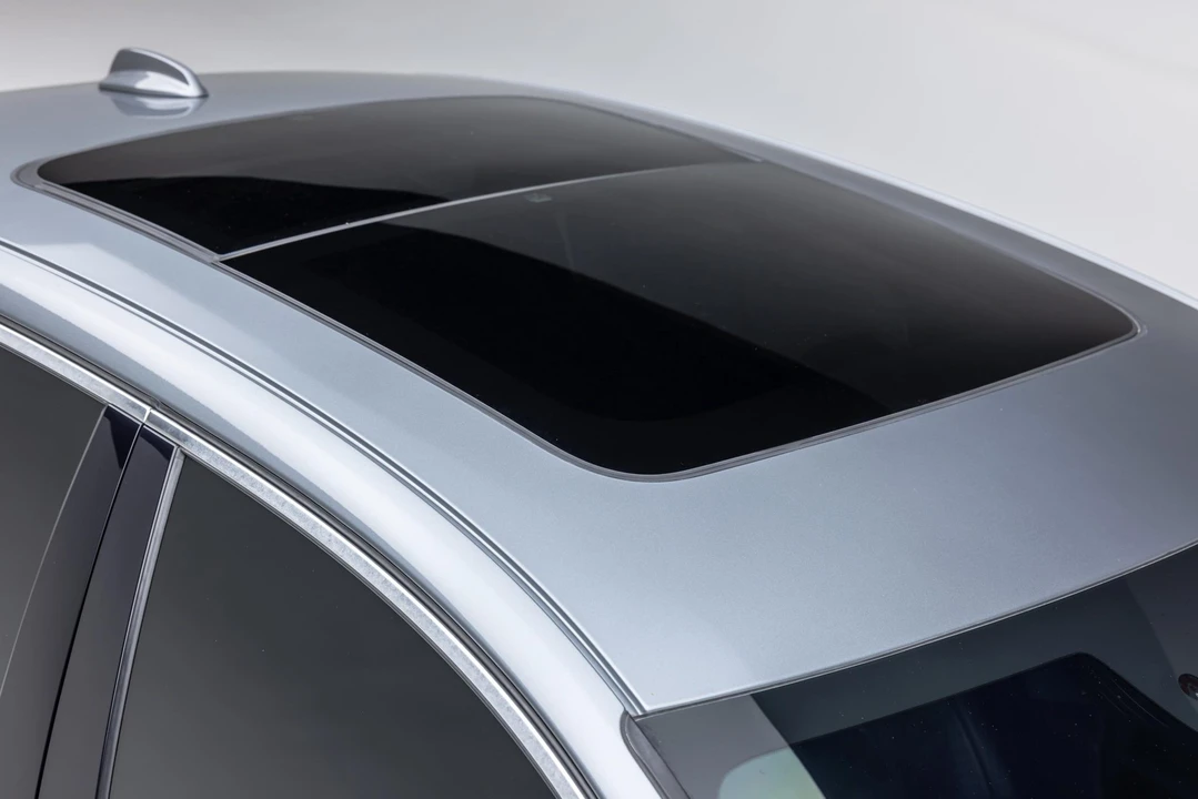 2018 Volvo S90 - Image 28 of 31
