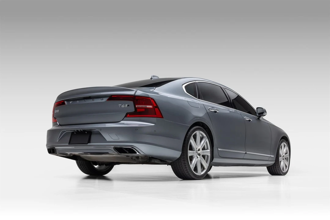 2018 Volvo S90 - Image 15 of 31