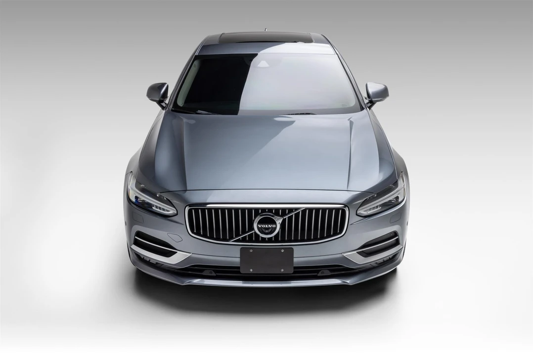 2018 Volvo S90 - Image 17 of 31