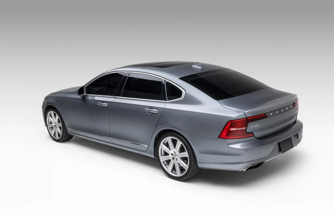 2018 Volvo S90 - Image 13 of 31