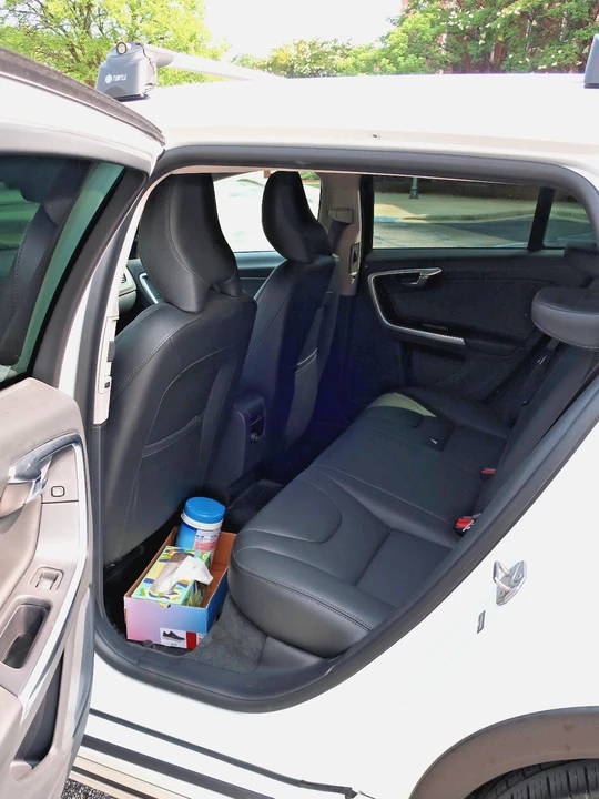 2018 Volvo V60 1st Gen - Image 8 of 21