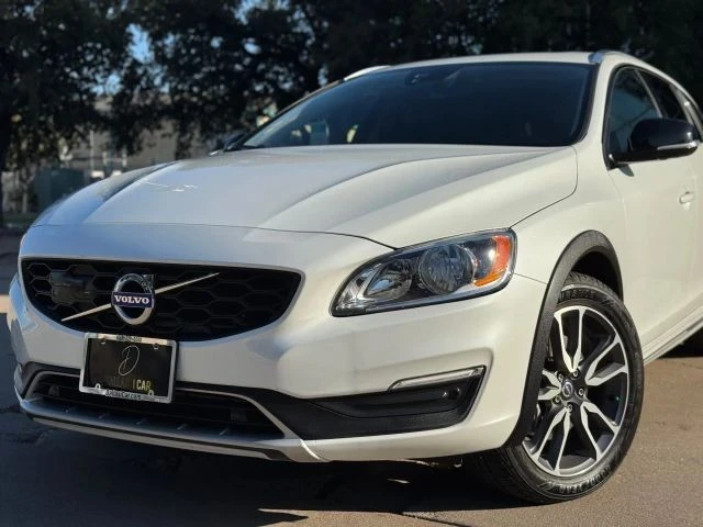 2018 Volvo V60 2nd Gen - Image 11 of 21