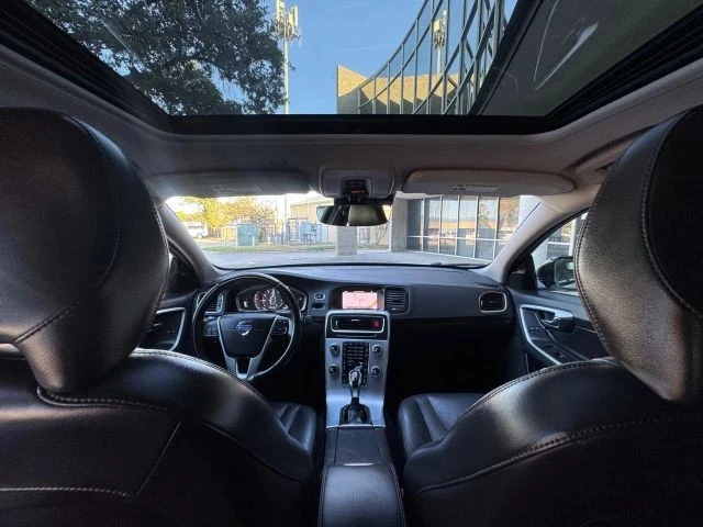 2018 Volvo V60 2nd Gen - Image 15 of 21