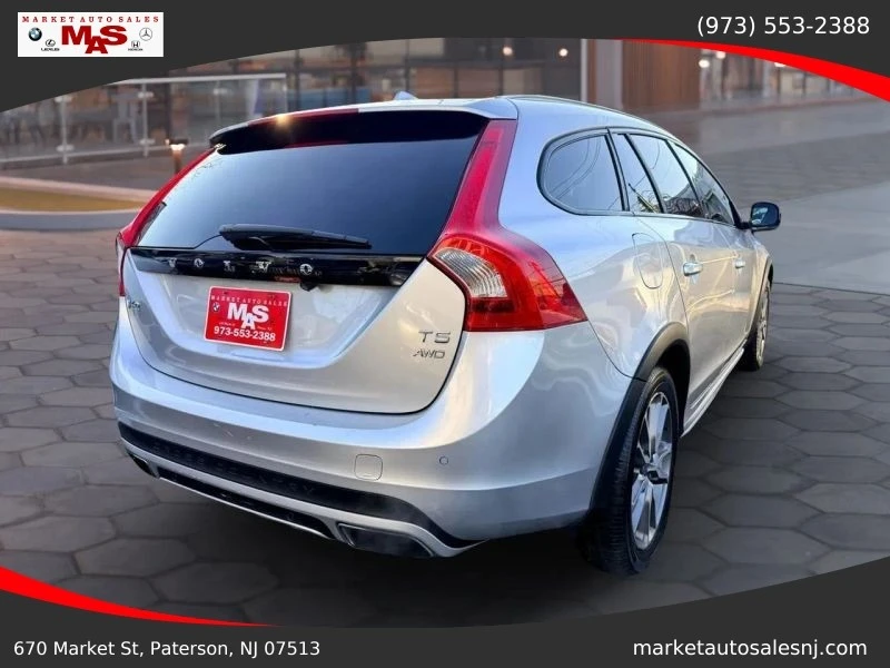 2018 Volvo V60 1st Gen - Image 6 of 12