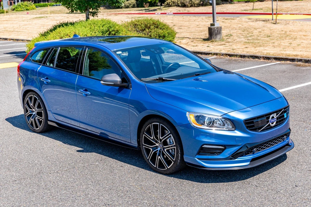 2018 Volvo V60 1st Gen - Image 13 of 31