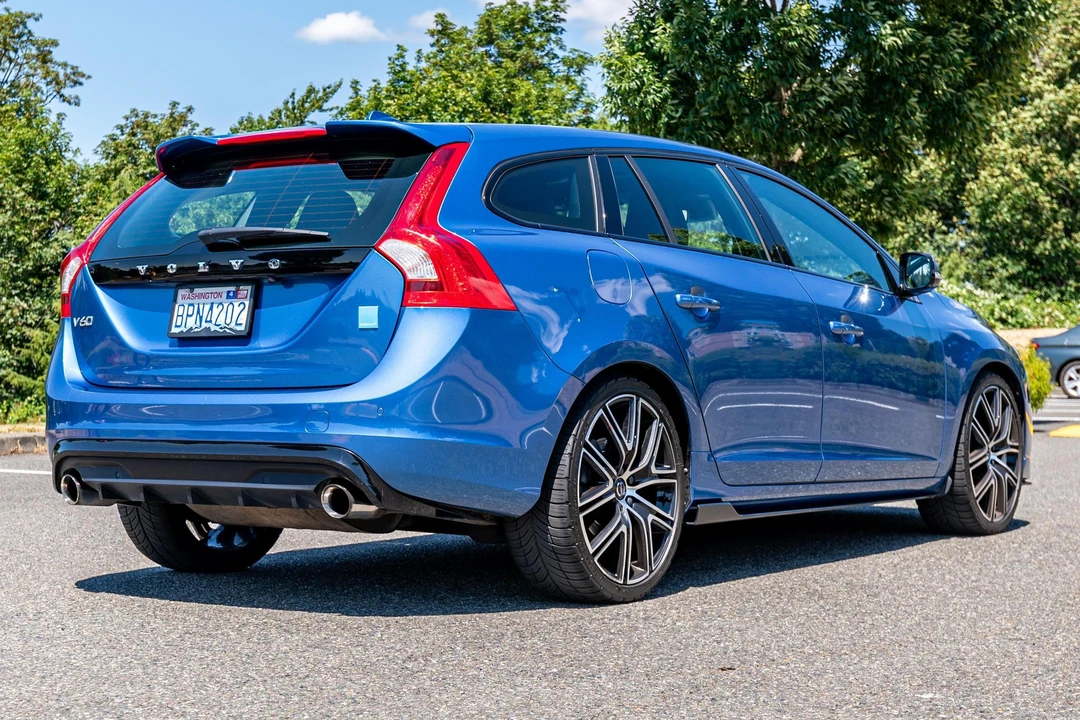 2018 Volvo V60 1st Gen - Image 4 of 31
