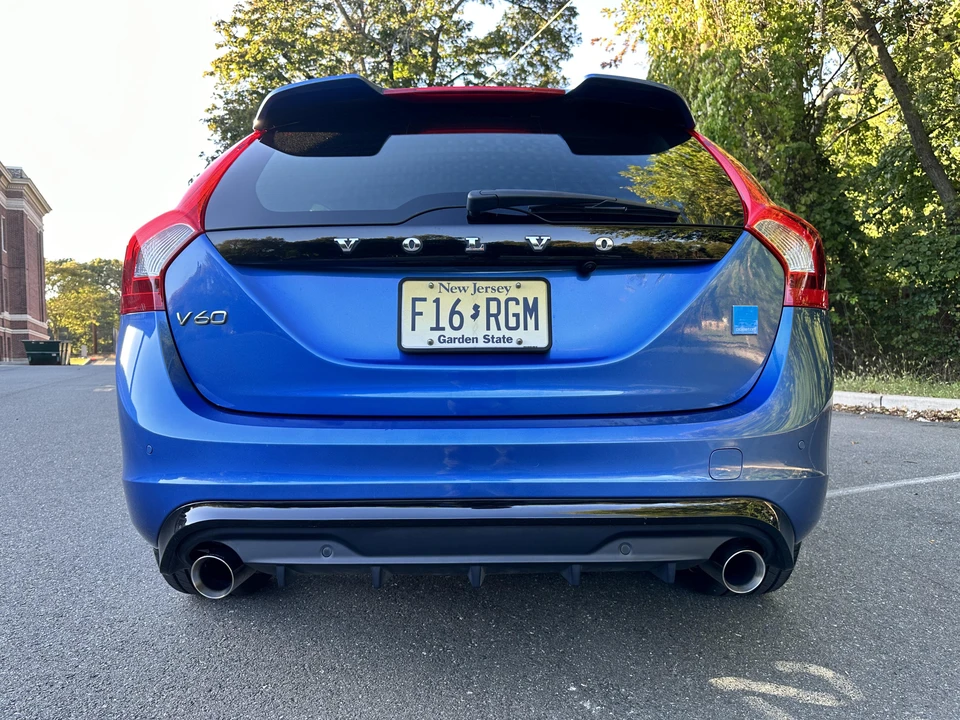 2018 Volvo V60 1st Gen - Image 10 of 31