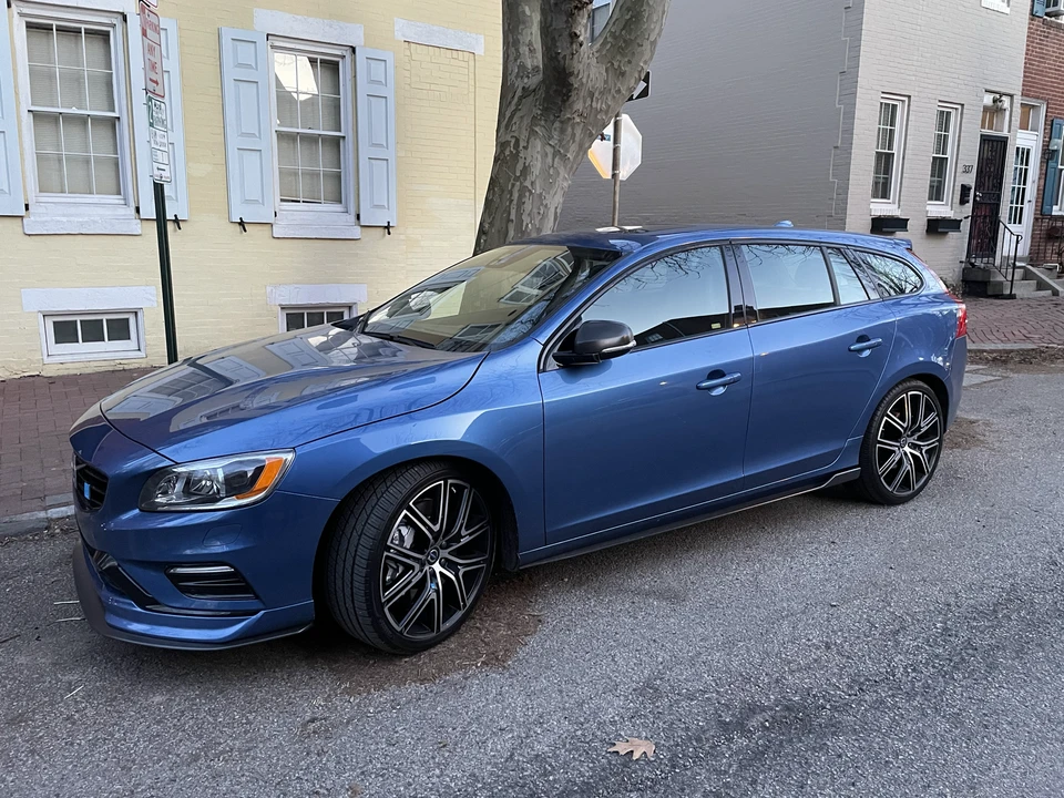 2018 Volvo V60 1st Gen - Image 14 of 31