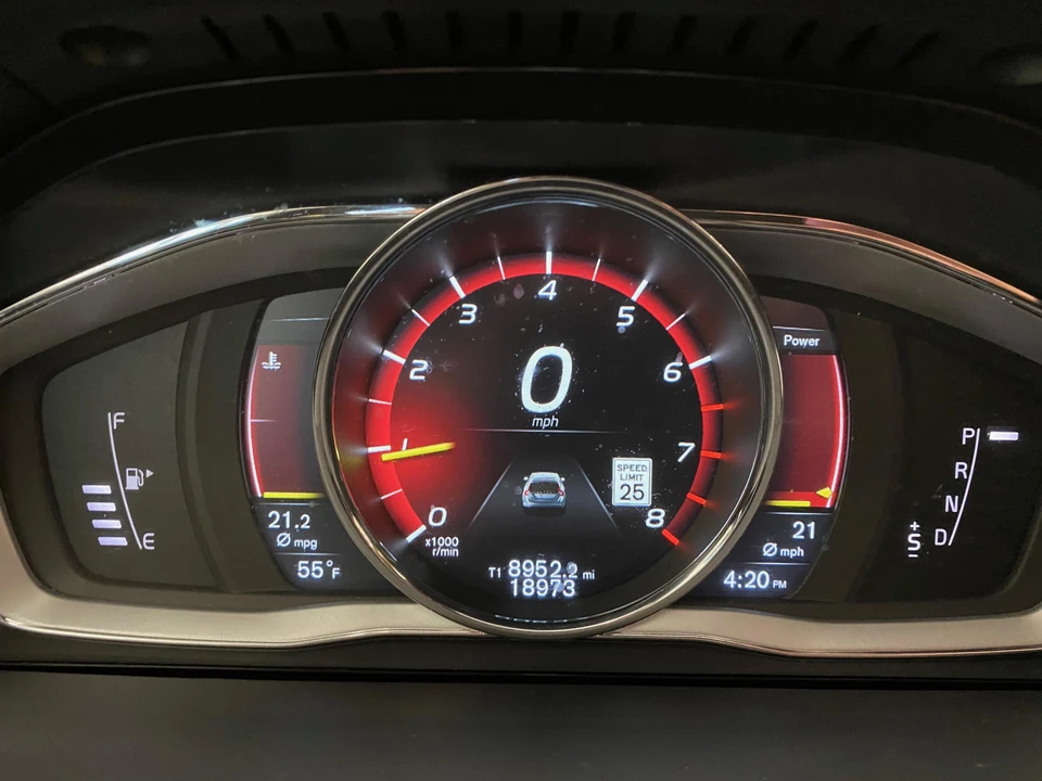 2018 Volvo V60 1st Gen - Image 4 of 4