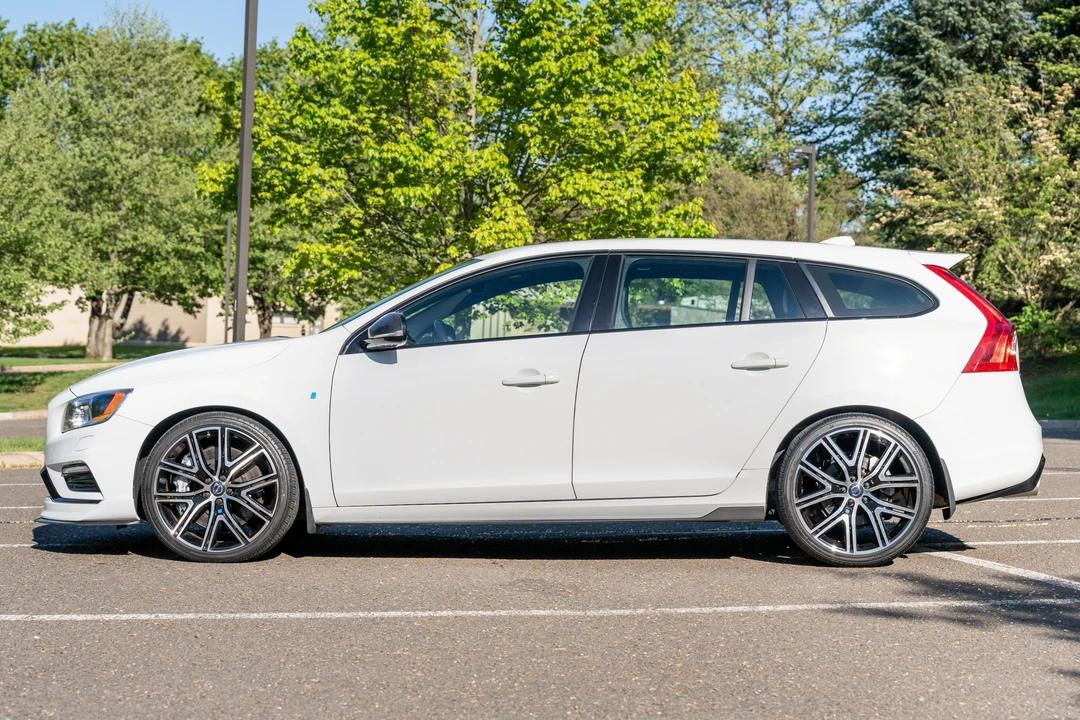 2018 Volvo V60 1st Gen - Image 7 of 31