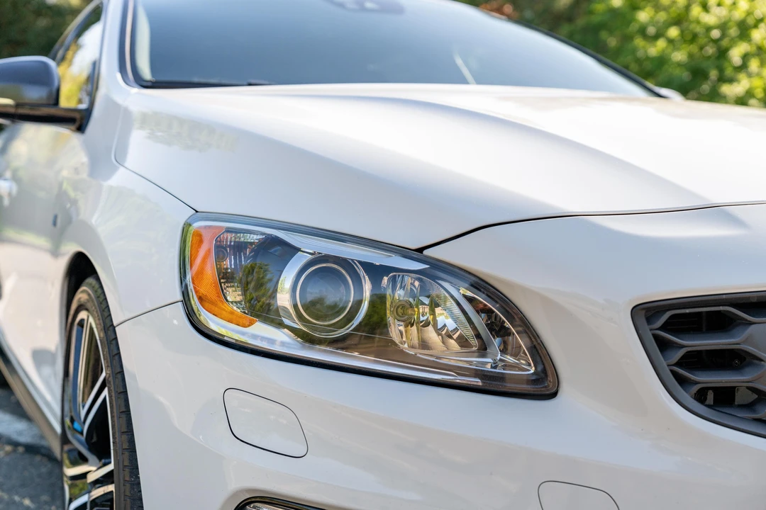 2018 Volvo V60 1st Gen - Image 14 of 31