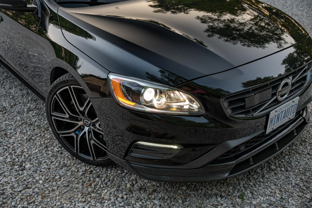2018 Volvo V60 1st Gen - Image 13 of 31