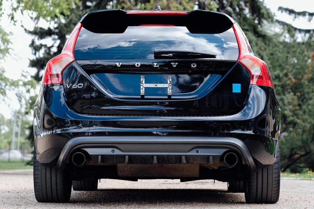 2018 Volvo V60 1st Gen - Image 5 of 31
