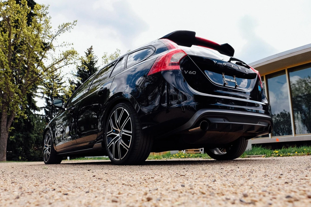 2018 Volvo V60 1st Gen - Image 19 of 31