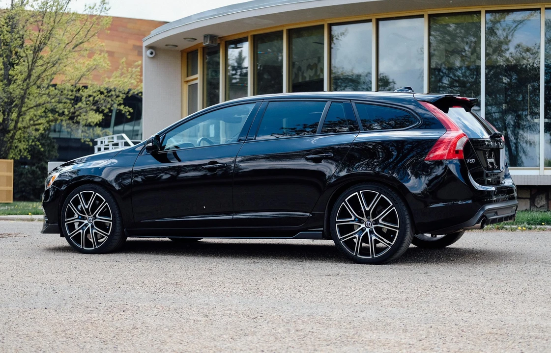 2018 Volvo V60 1st Gen - Image 18 of 31