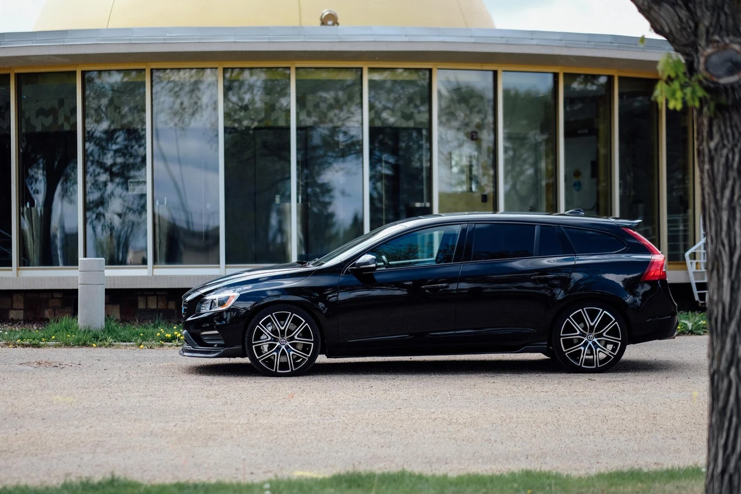 2018 Volvo V60 1st Gen - Image 16 of 31
