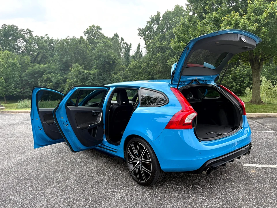 2018 Volvo V60 1st Gen - Image 12 of 31
