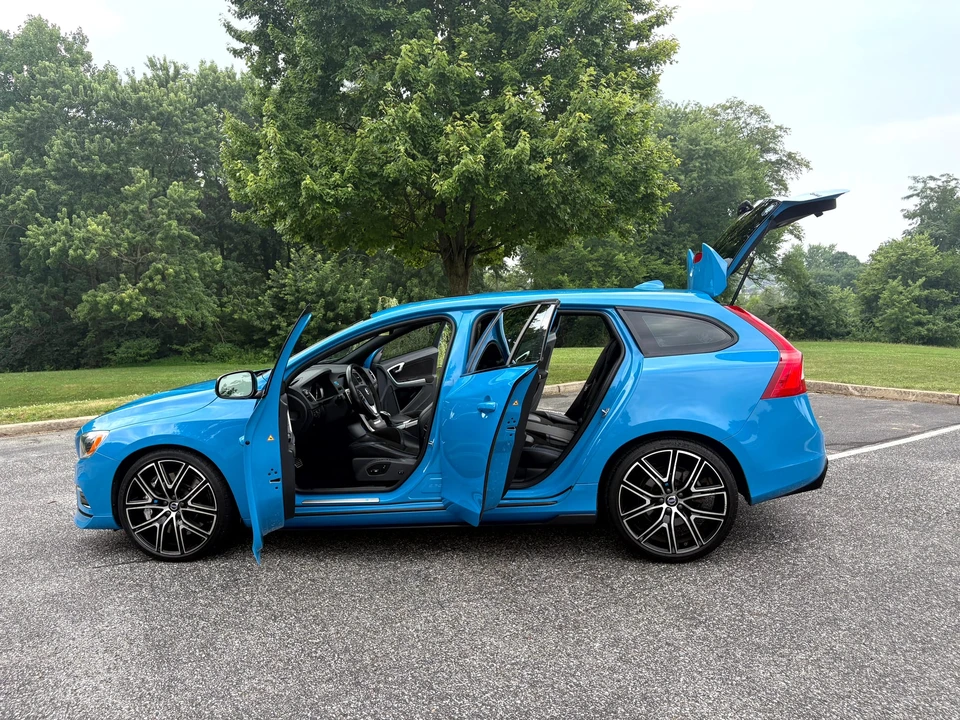 2018 Volvo V60 1st Gen - Image 13 of 31