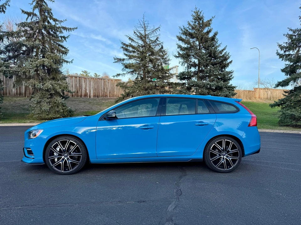 2018 Volvo V60 1st Gen - Image 11 of 31
