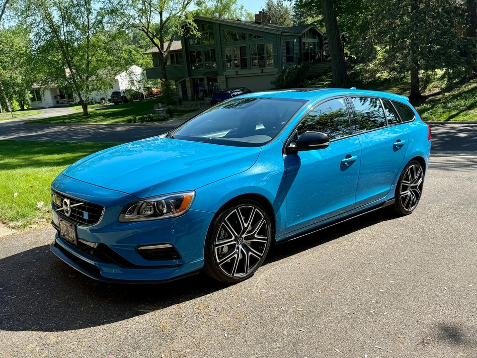 2018 Volvo V60 1st Gen - Image 10 of 31