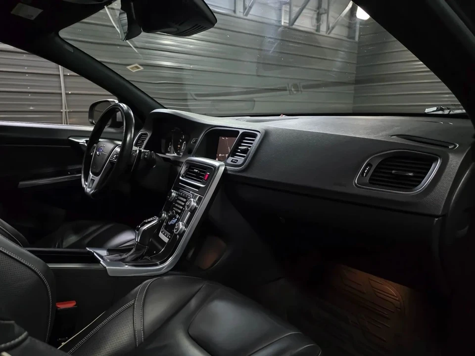 2018 Volvo V60 1st Gen - Image 12 of 12