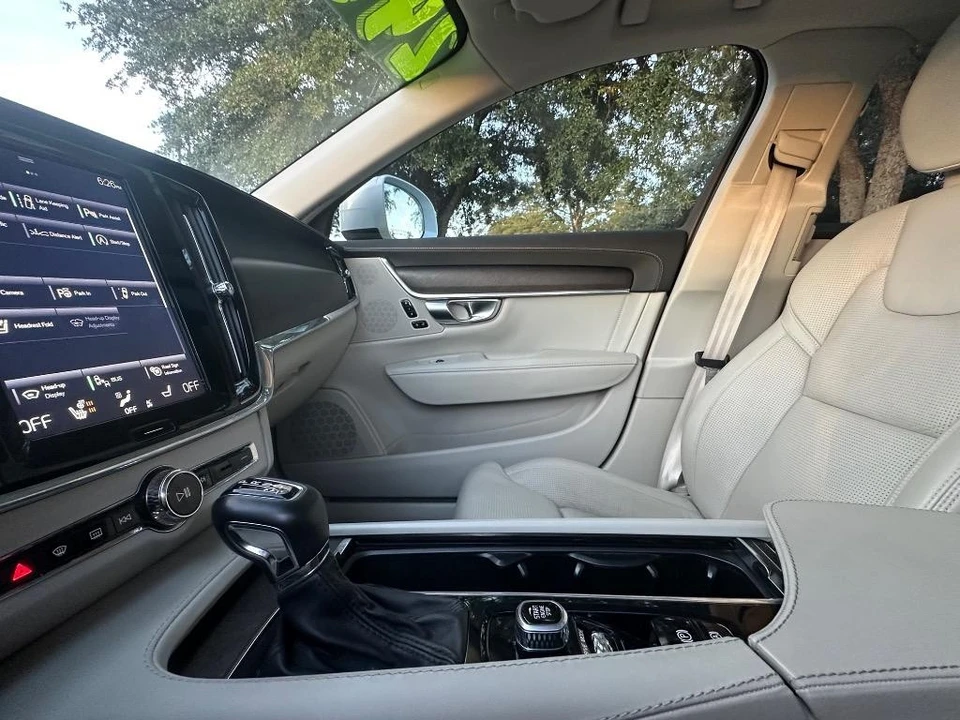 2018 Volvo V90 - Image 17 of 21