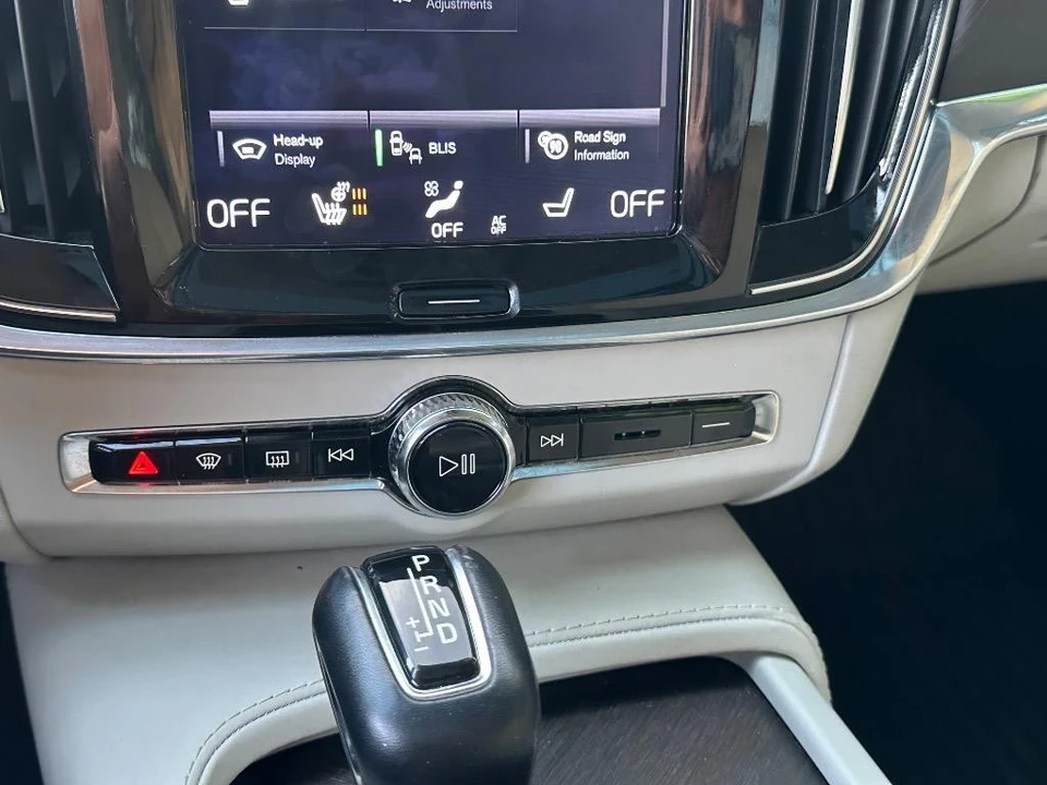 2018 Volvo V90 - Image 16 of 21