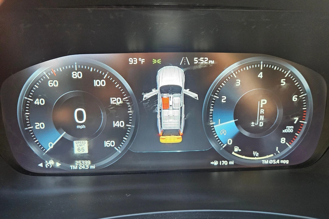 2018 Volvo V90 - Image 26 of 31