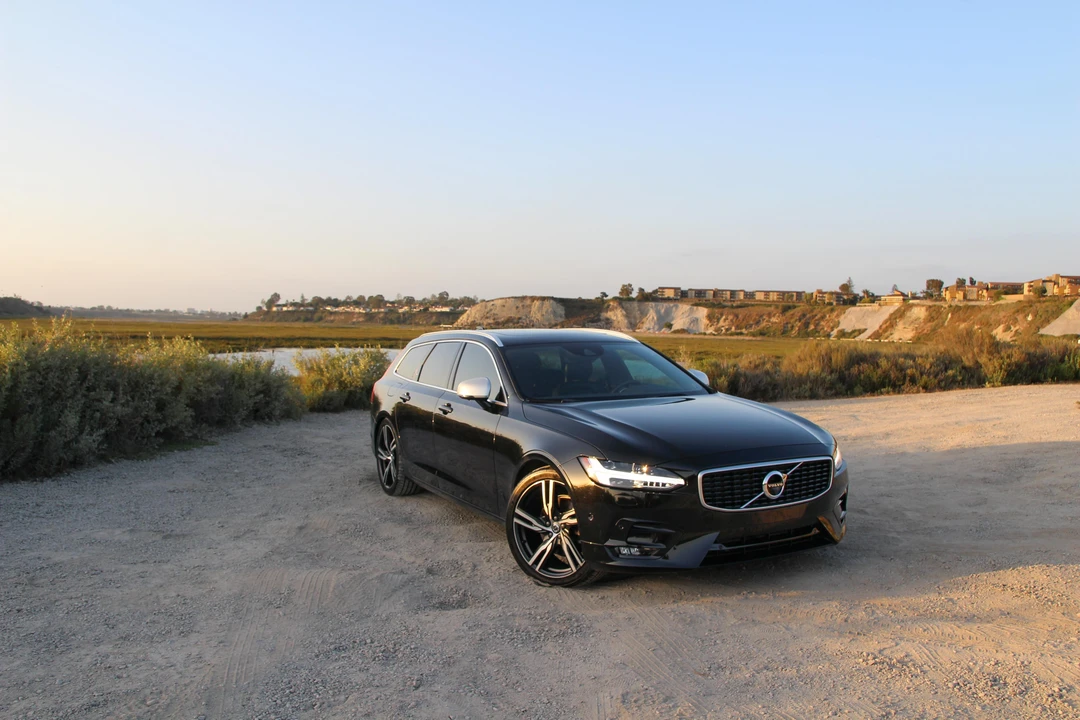 2018 Volvo V90 - Image 15 of 23
