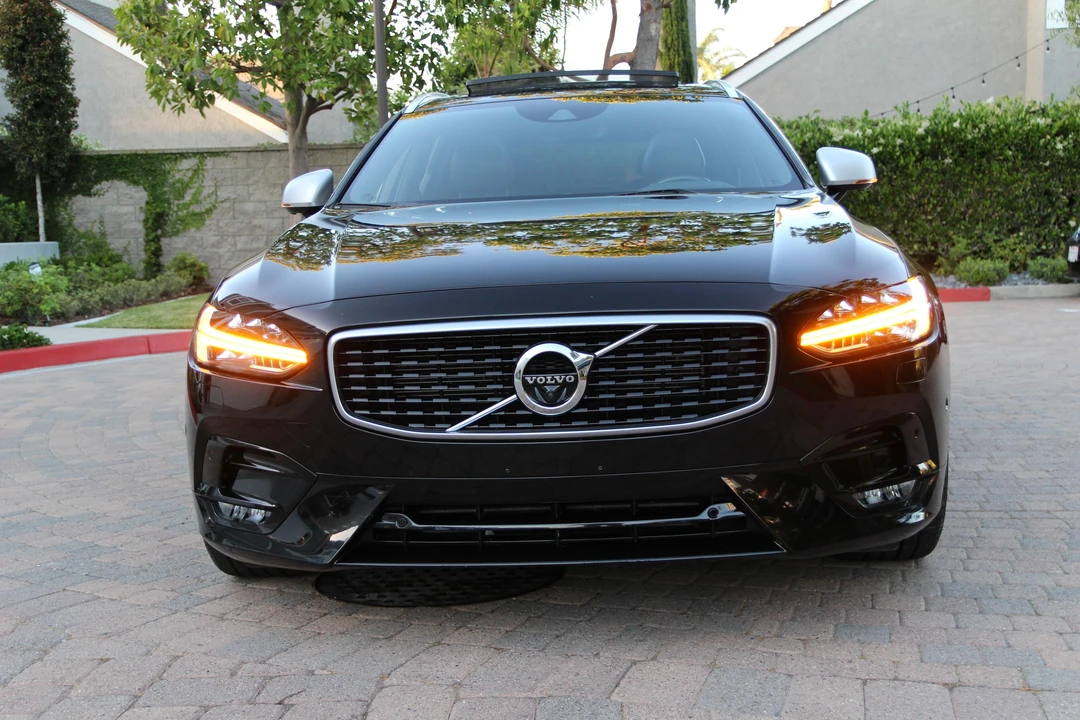 2018 Volvo V90 - Image 19 of 23