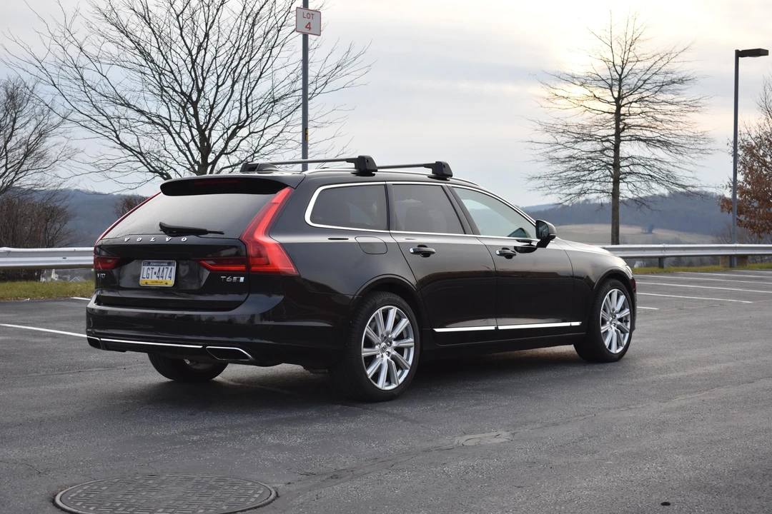 2018 Volvo V90 - Image 16 of 31