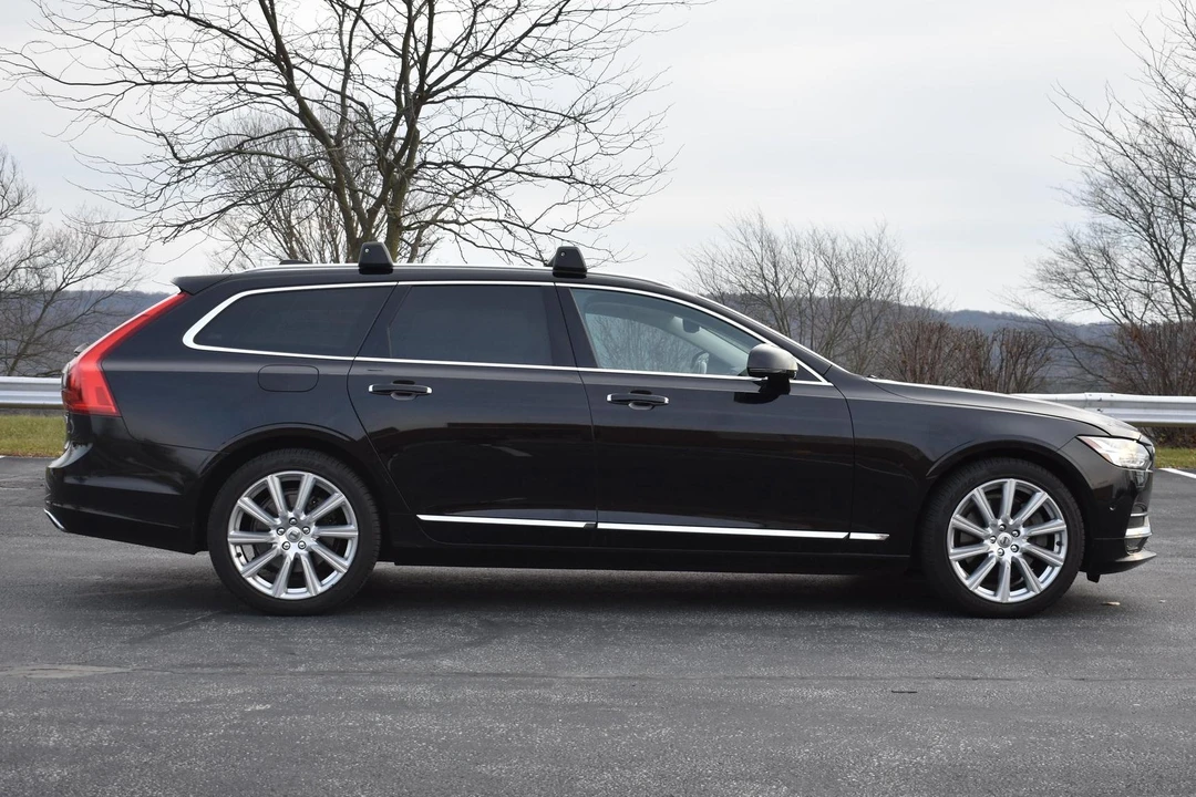 2018 Volvo V90 - Image 3 of 31