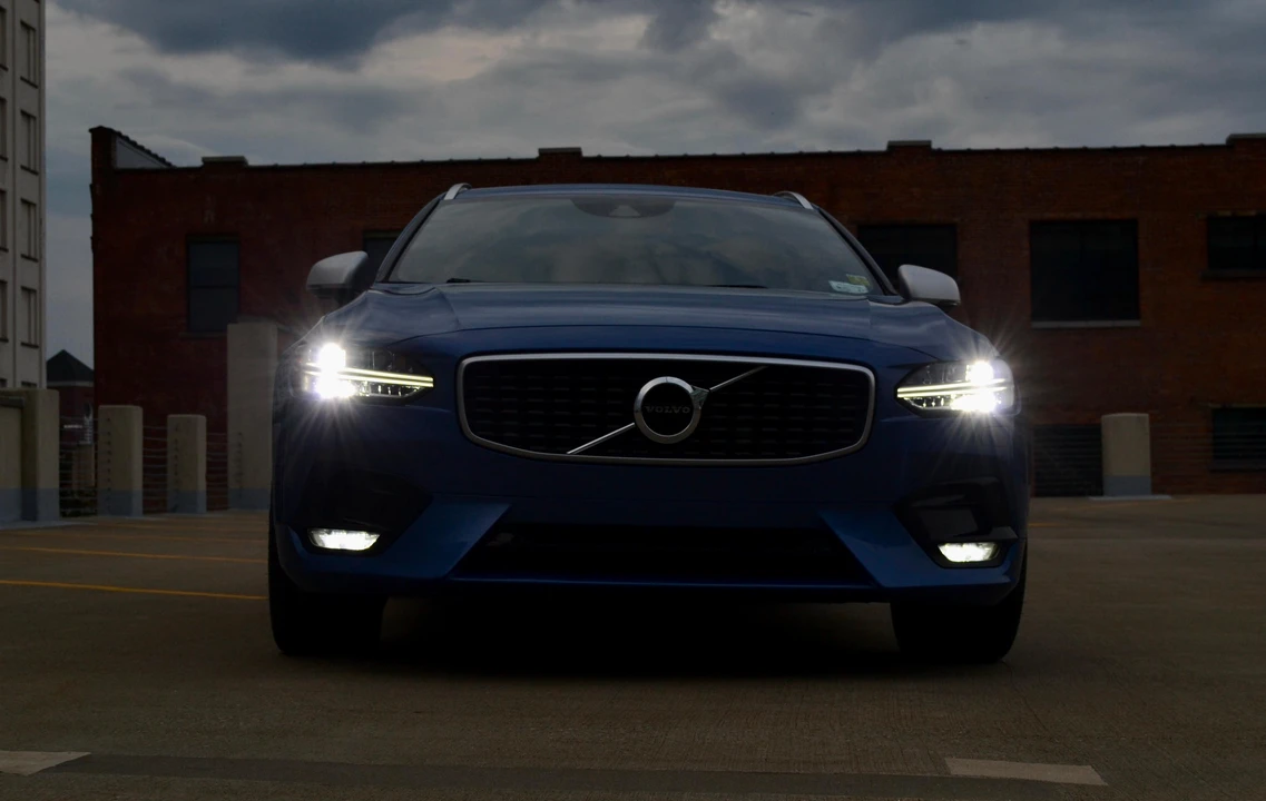 2018 Volvo V90 - Image 17 of 31