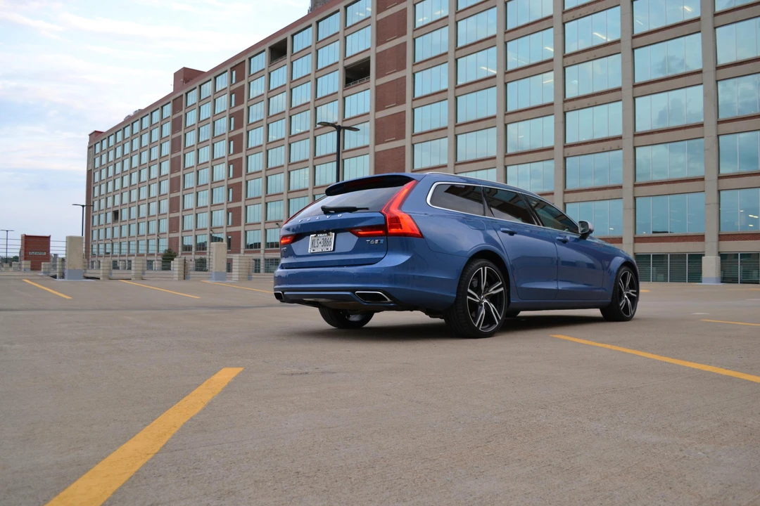 2018 Volvo V90 - Image 12 of 31