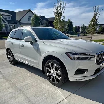 2018 Volvo XC60 B6 Inscription Sport Utility 4D