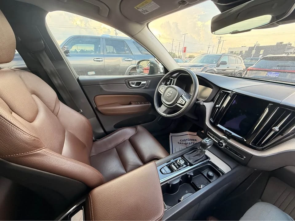 2018 Volvo XC60 2nd Gen - Image 5 of 6