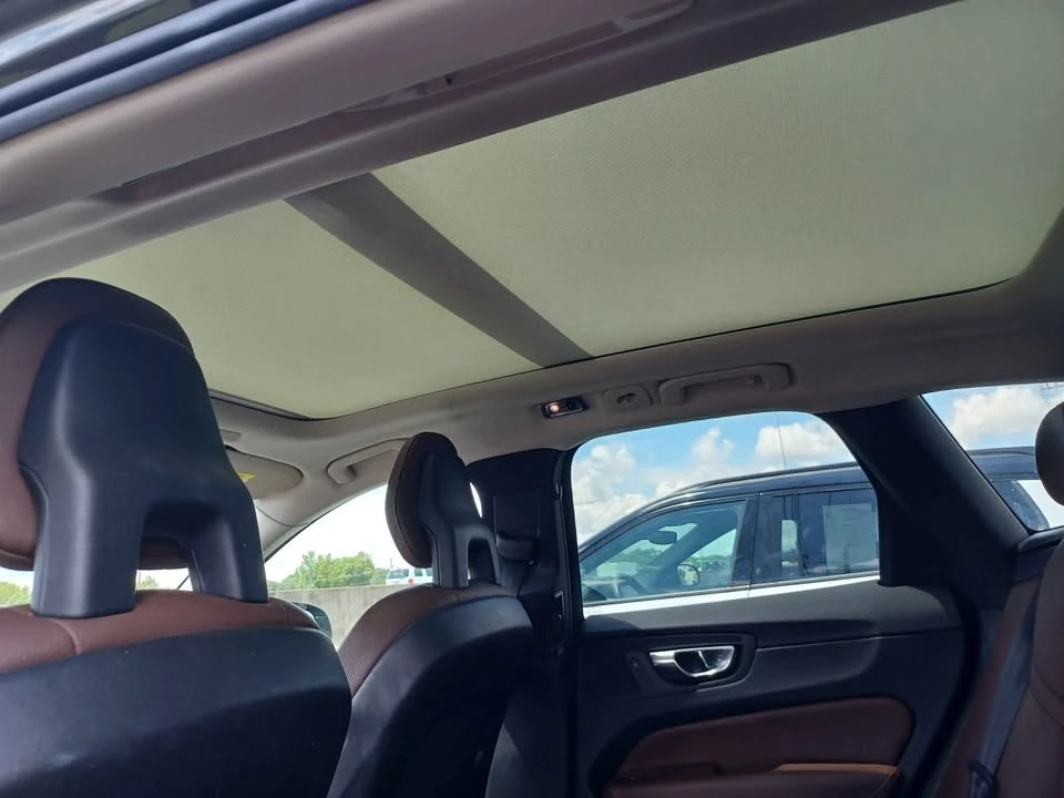 2018 Volvo XC60 2nd Gen - Image 19 of 20