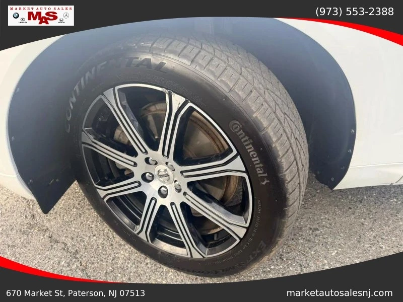 2018 Volvo XC60 2nd Gen - Image 8 of 12