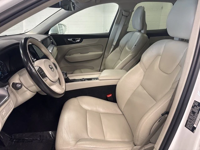 2018 Volvo XC60 2nd Gen - Image 12 of 21